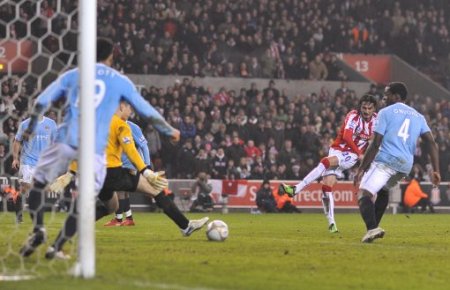 Tuncay finishes them off